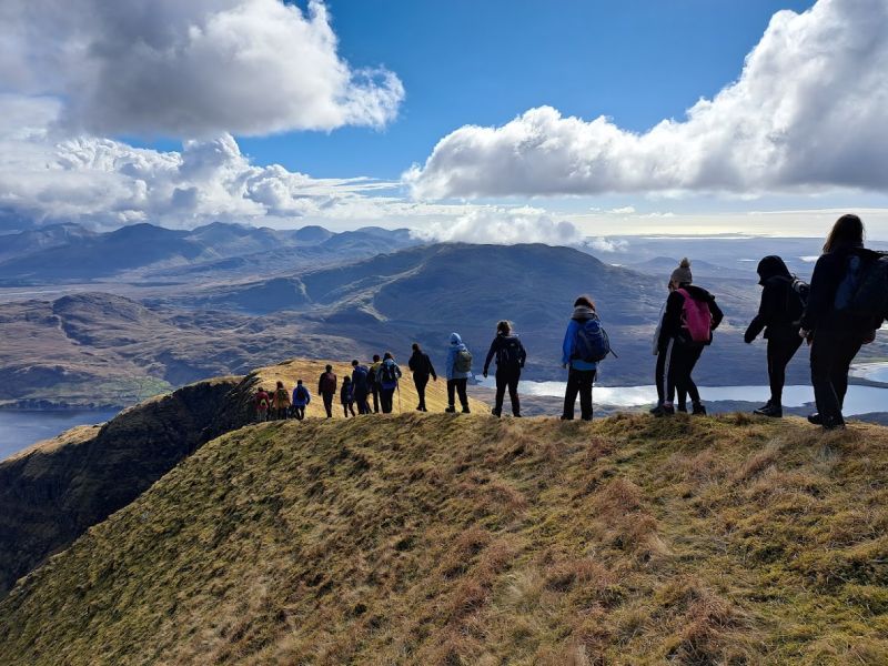File:Hiking.jpg